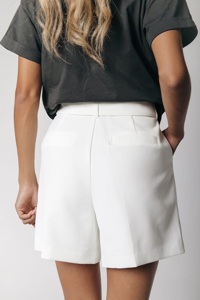 Colourful Rebel - Maat M - Louise High Waist Belted Short