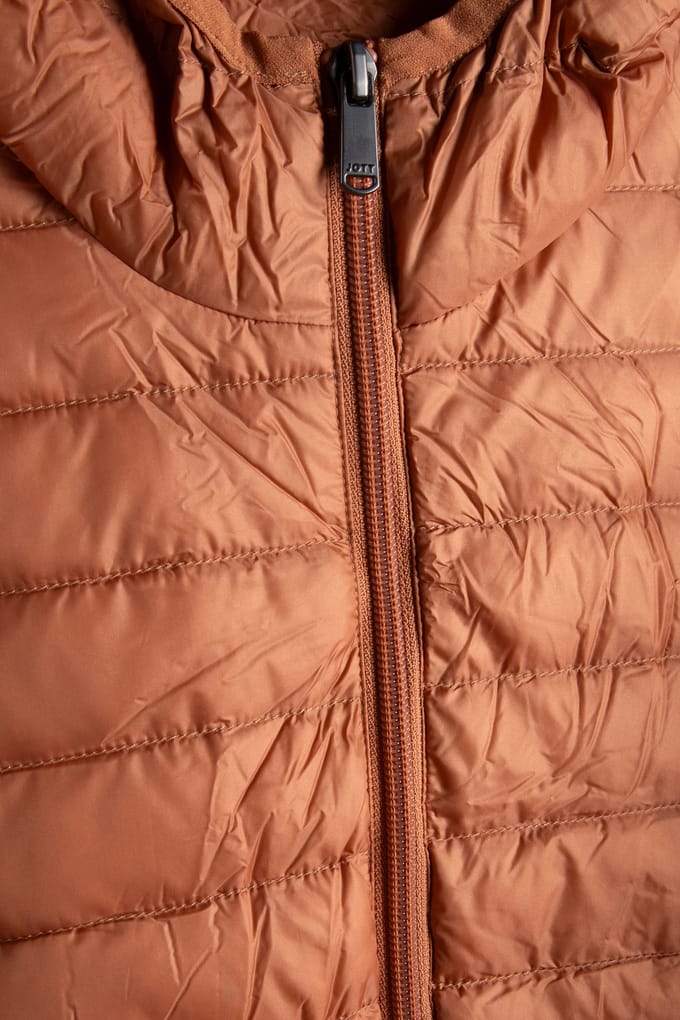 JOTT Hugo Down Jacket Camel Taglia: 4Y | Giacche Outlet | Unisex | Marrone