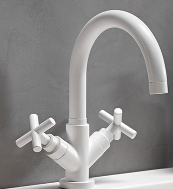 Vtwonen baden Cross wastafelkraan zonder waste powder white
