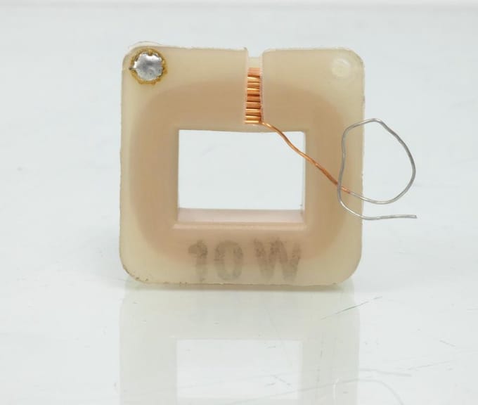 Bobine d'éclairage 10W pour mobylette Peugeot 103 RCX 1994 à 2003 Neuf