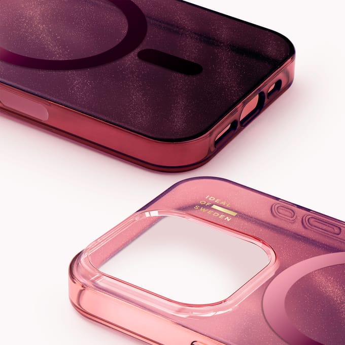 iDeal of Sweden Clear Case geschikt voor MagSafe geschikt voor iPhone 16 Pro - Cherry Lacquer