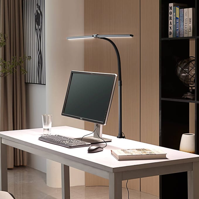 Lindby LED klemlamp Nilay, hoogte 97,5 cm, CCT, thuiskantoor