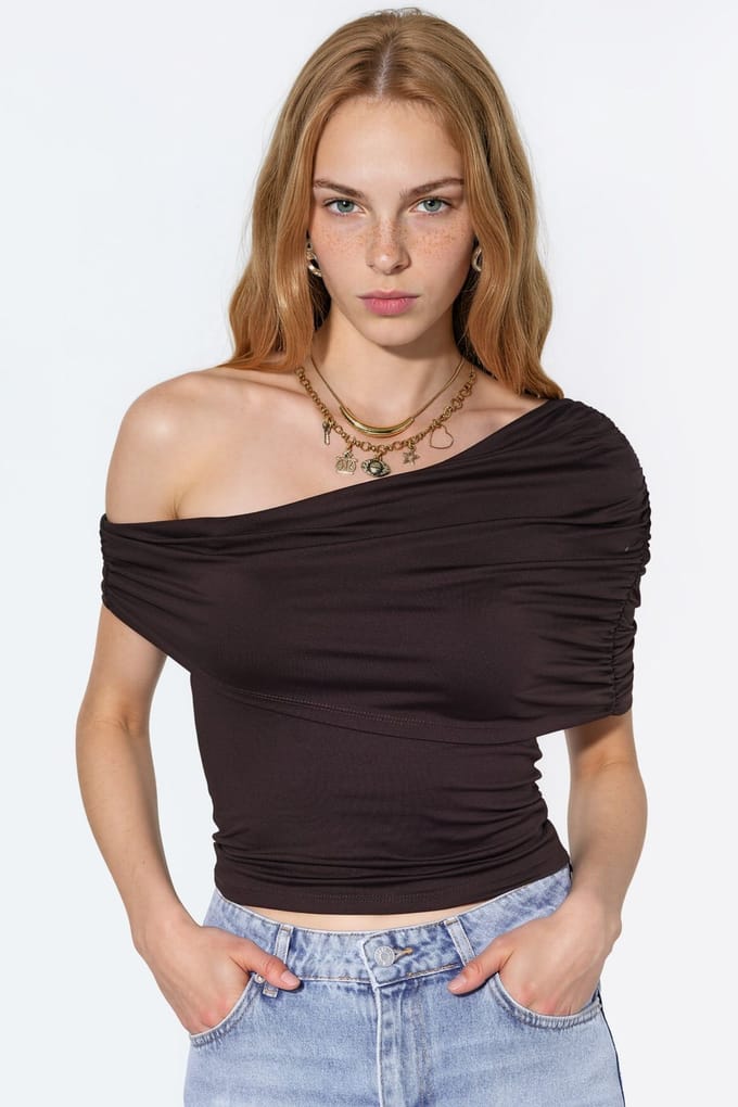 Gelaagde Asymmetrische Kraag Polyamide Crop Top