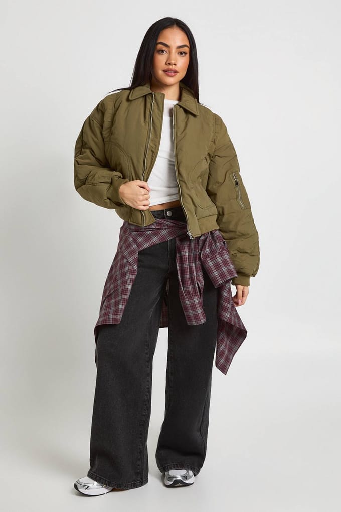 boohoo Dames Bomberjack met geplooide mouwen | Khaki | Maat: 16