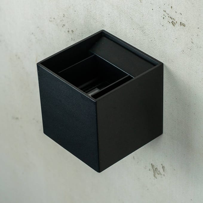 Dyberg Larsen Venus Wandlamp voor Buiten, Zwart