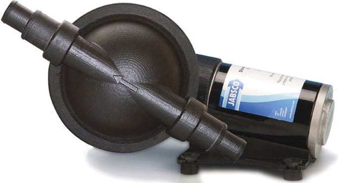 Jabsco douche- en lenspomp 12 volt 38 mm aansluiting