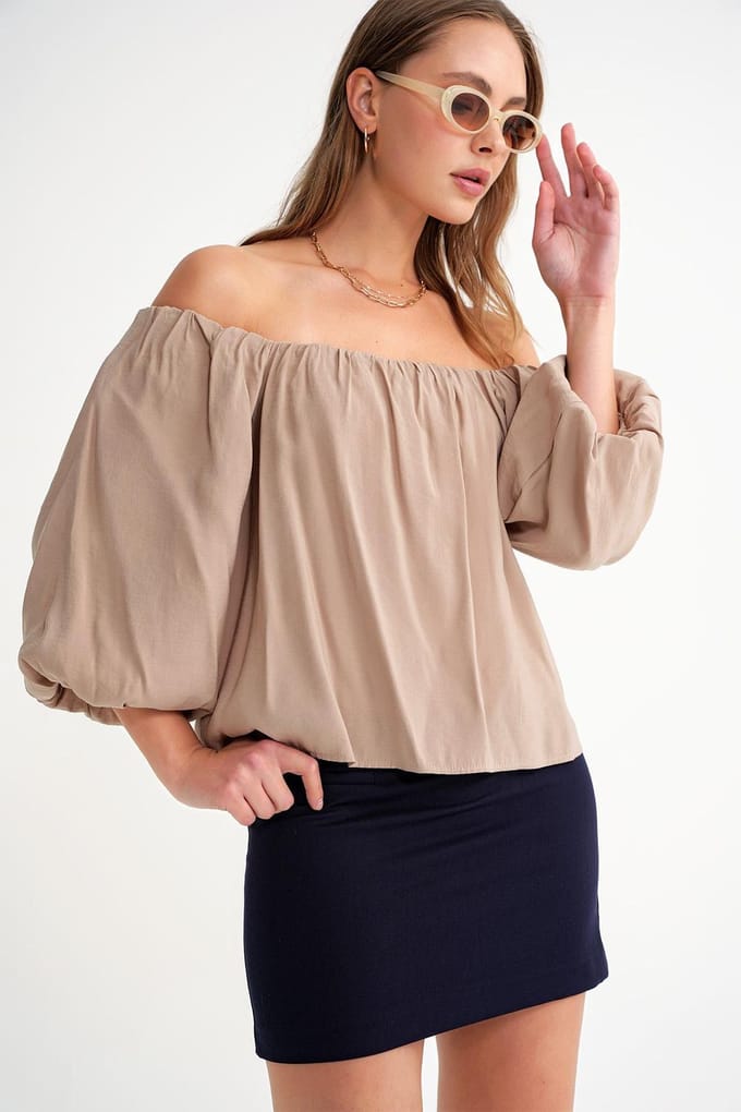 Modal Gemengde Blouse met Madonna Kraag en Rimpeldetails