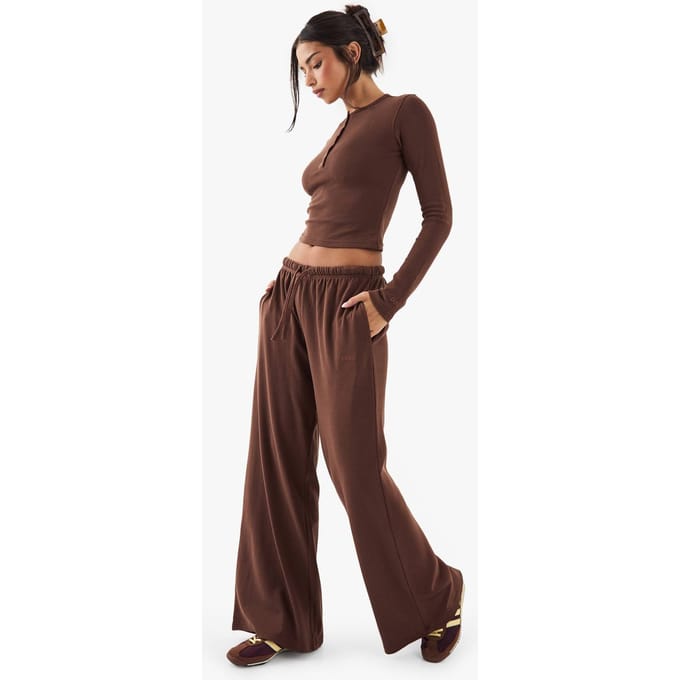 Dames DSGN Studio Geborduurd Ribgebreide Wijde Pijpen Broek | Chocoladebruin | Maat: 3XL