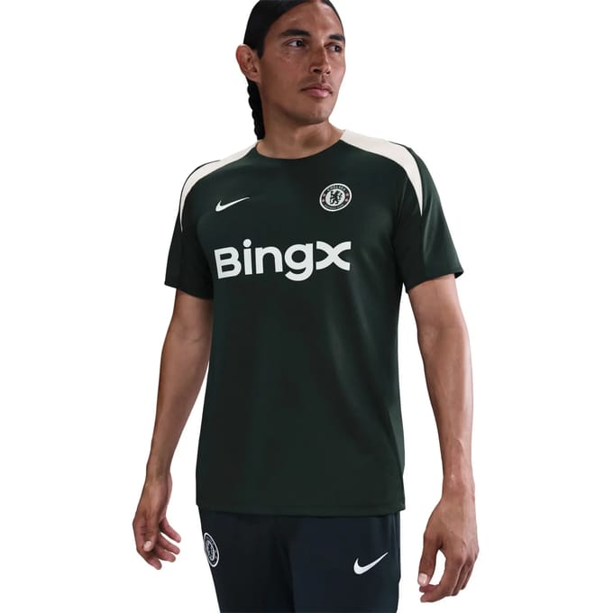 Chelsea trainingshirt Strike 2025/26