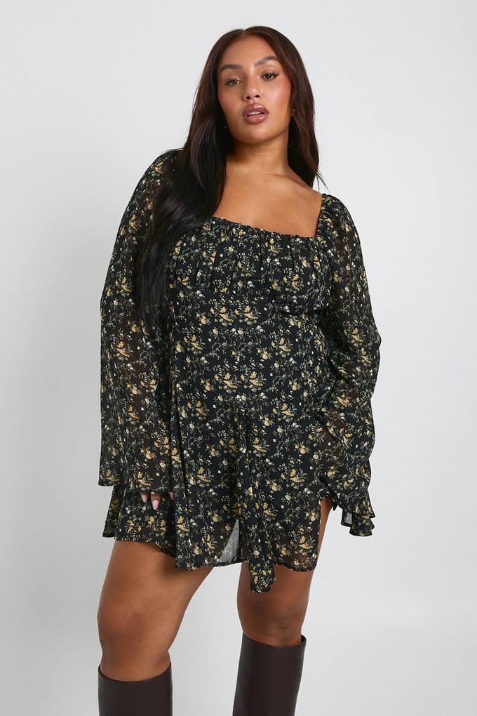 boohoo Dames Plus Floral Chiffon Godet Skater | Black | Maat: 26