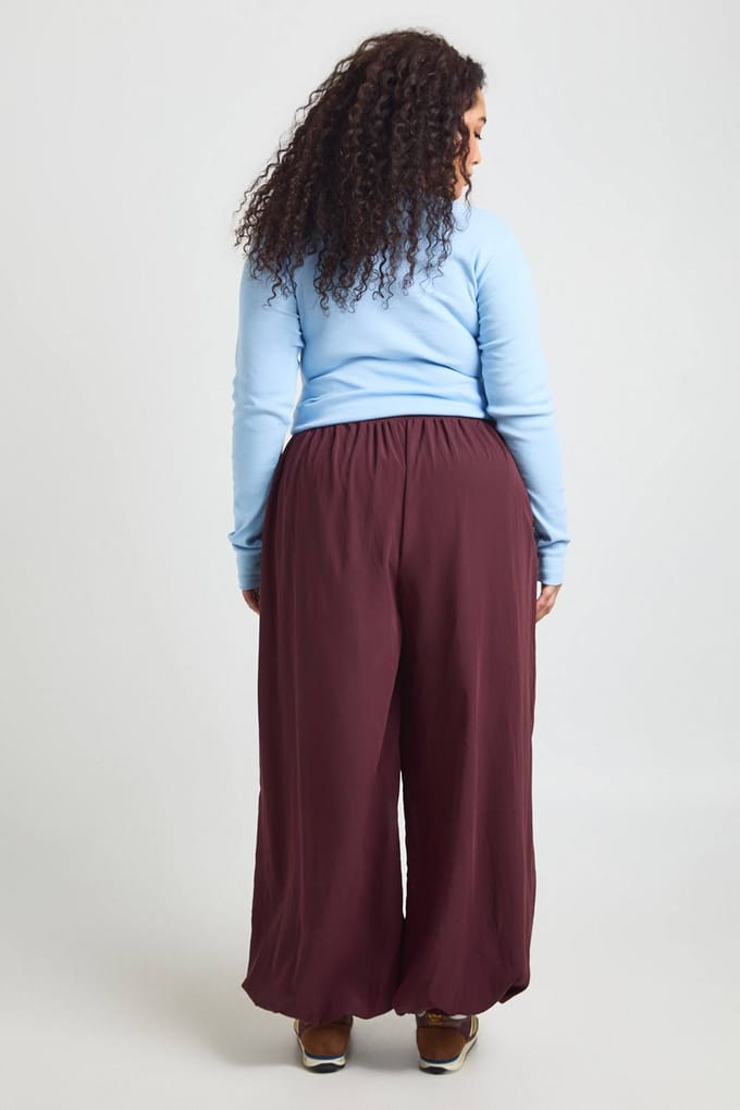 boohoo Dames Plus Gepluisde Ballonbroek | Pruim | Maat: 46