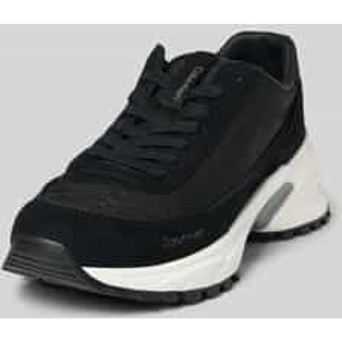 Sneakers met vetersluiting