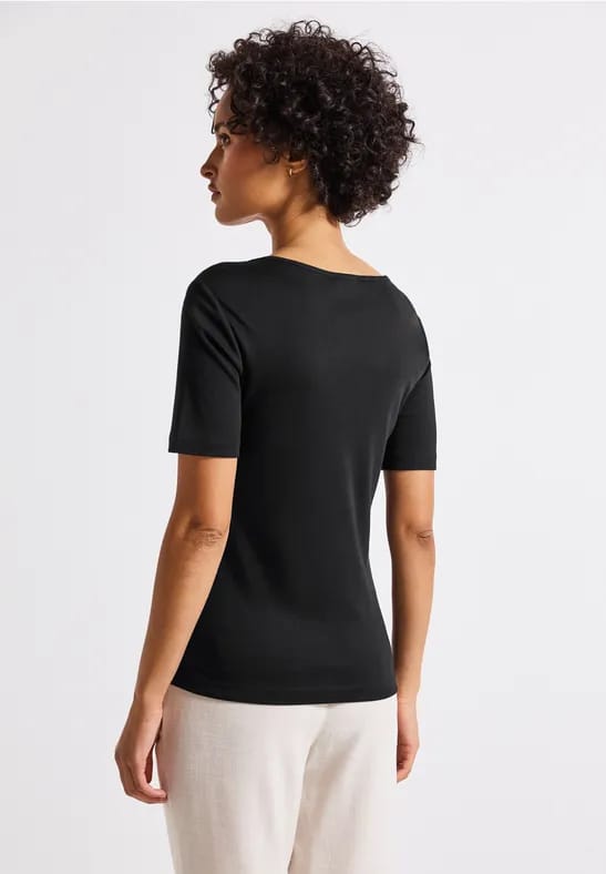 Shirt met hartvormige halslijn