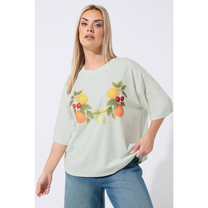 Limited Collection Mintgroene Fruitprint Tshirt Size 48