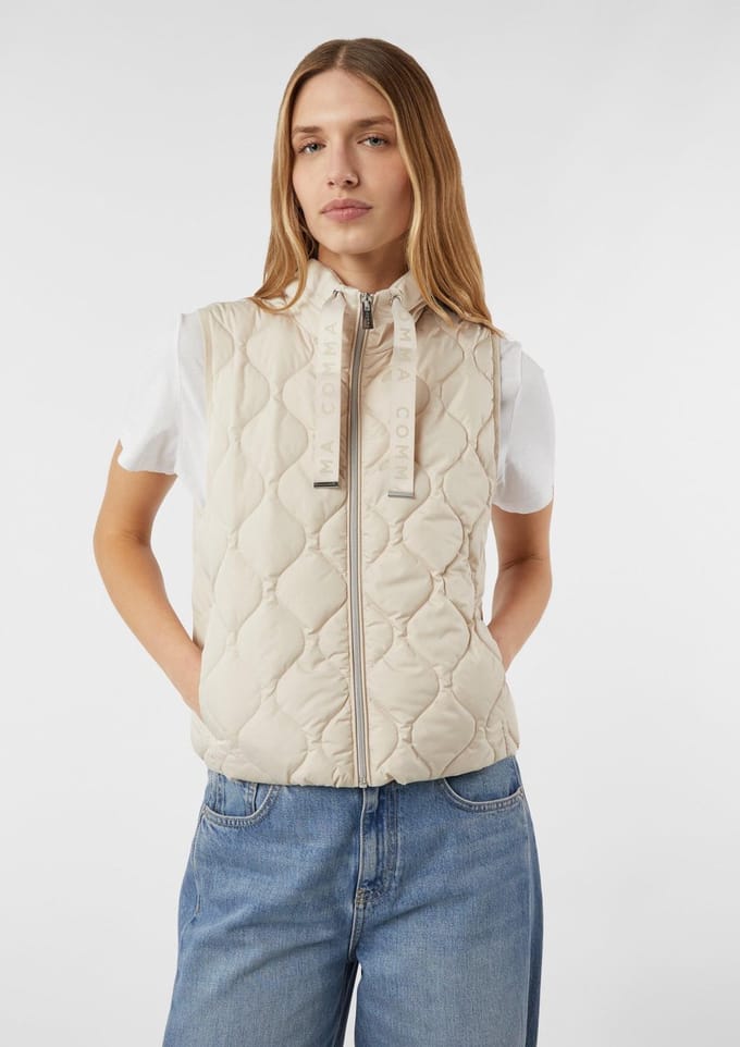 Gewatteerde mouwloze dames bodywarmer met meerdere lagen COMMA