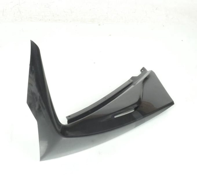 Flanc tablier AVG pour scooter Piaggio 125 Medley Basic 1B003746 brut à peindre