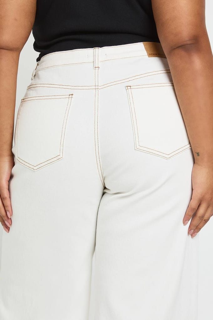boohoo Dames Plus Omgeslagen Hoge Taille Wijde Pijpen Jeans | Ecru | Maat: 28