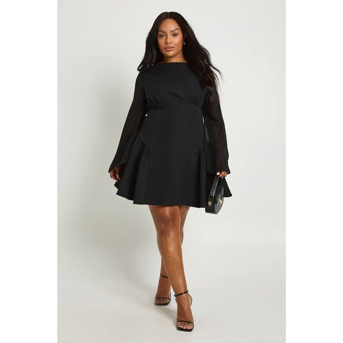 boohoo Dames Plus Chiffon Mouw Skaterjurk | Zwart | Maat: 52