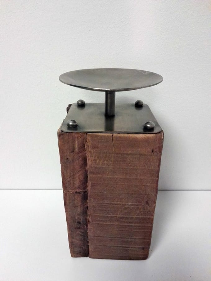 Kandelaar - 22.5cm - Blok - industrieel - 1 stomp kaars - RVS - Hout Ø 11cm.