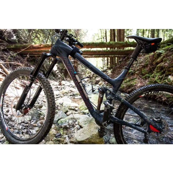 Blackburn Clutch Bidonhouder Zwart Left