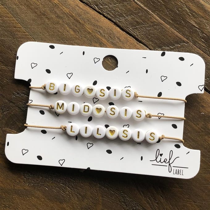 Armbandjes beige Big, Mid & Lil sis