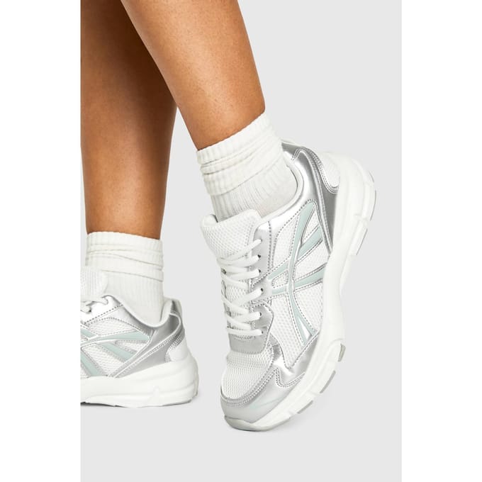boohoo Dames Contrast Metallic Stripe Chunky Sporty Dad Trainers | Silver | Maat: 3
