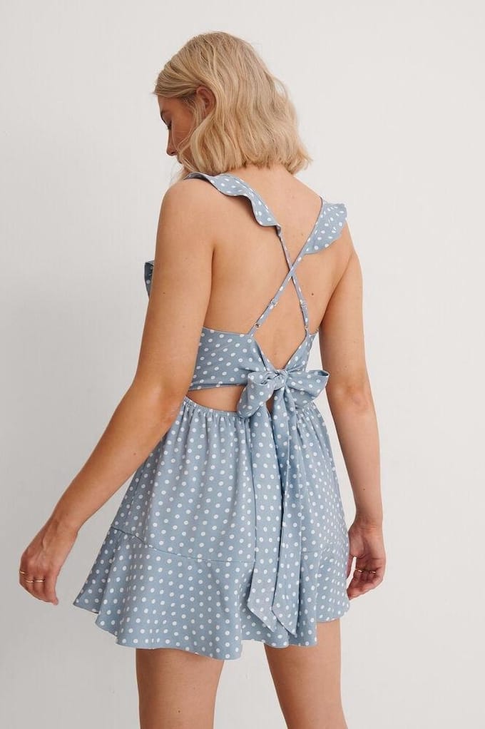 NA-KD - Maat EU 36 - Back Tie Flounce Detail Vrouwen Jumpsuit - Blue Dots