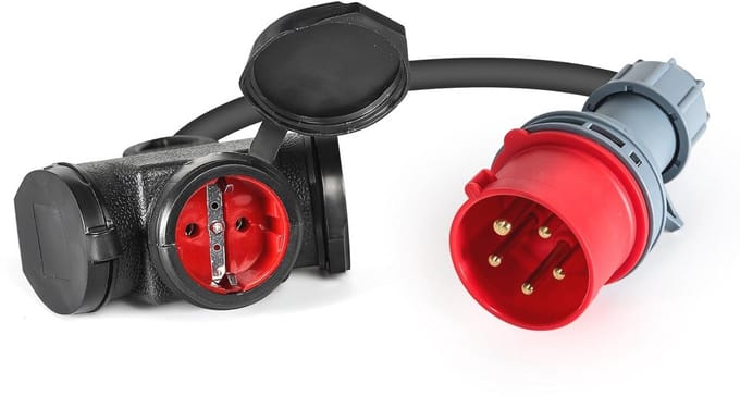 Camping Power Adapter 16A 400V voor 3 x 230V - Waterdichte Rubber Kabel