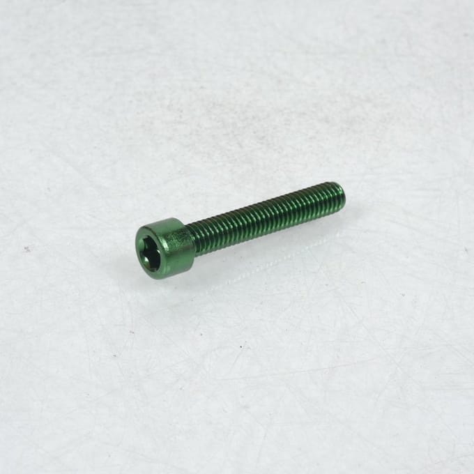 Vis BTR 5mm M6 pas 100 35mm annodisé vert 3AS Racing pour moto Neuf