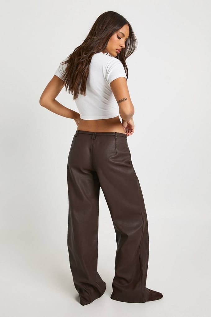 boohoo Dames Kunstleren Palazzo-broek met ceintuur | Chocoladebruin | Maat: 42
