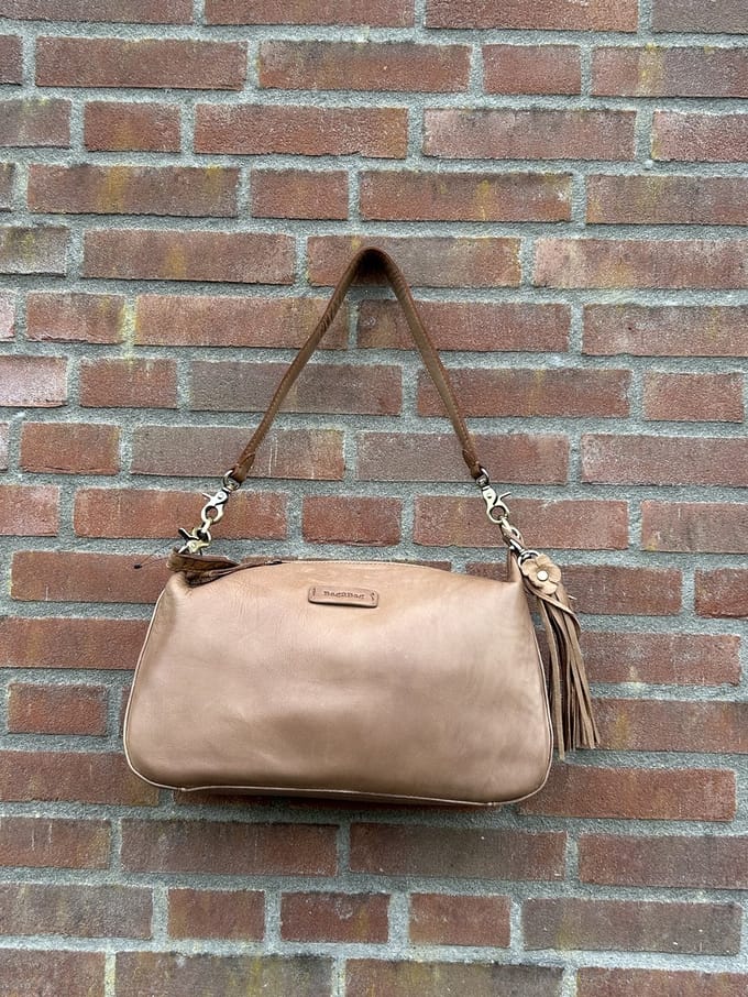 Bag2Bag Grote Schoudertas Siris Porto Cognac
