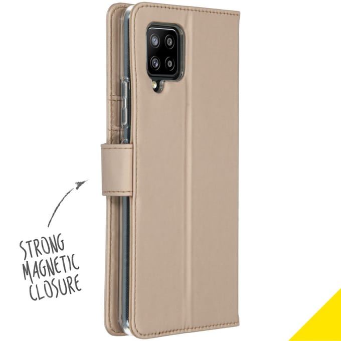 Accezz Hoesje - Geschikt voor Samsung Galaxy A42 - Wallet Softcase Bookcase - Goud