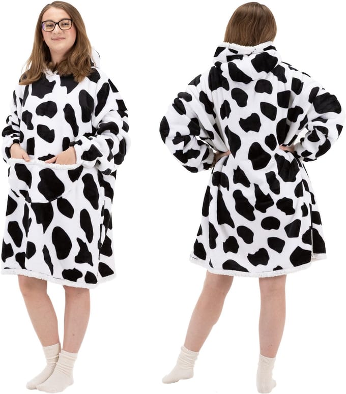 Springos Hoodie Deken | Badjas | Deken Met Mouwen | One Size | Koe | Polyster | WIt/Zwart