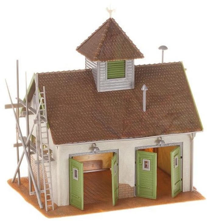Landelijk brandweerhuis model voor speelgoede