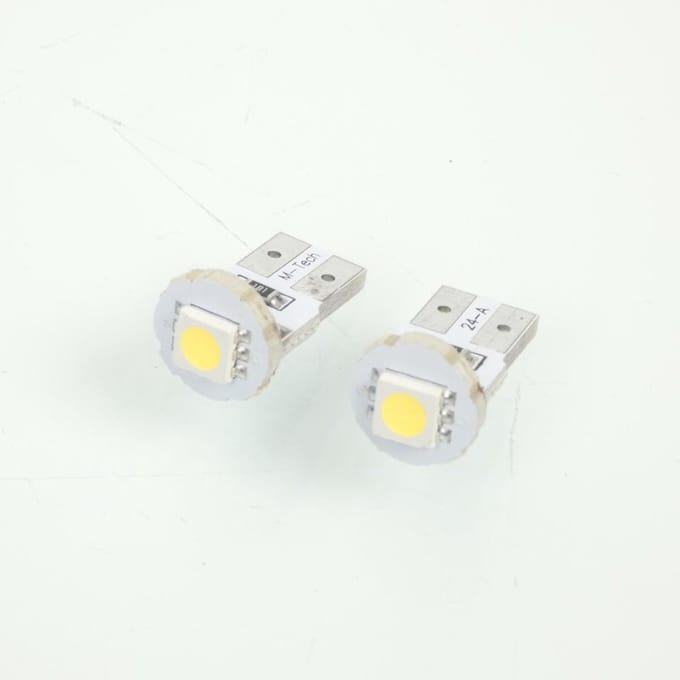 Ampoule LED M-Tech pour Auto 12V 0.32W W2.1x9.5d T10 W5W Neuf
