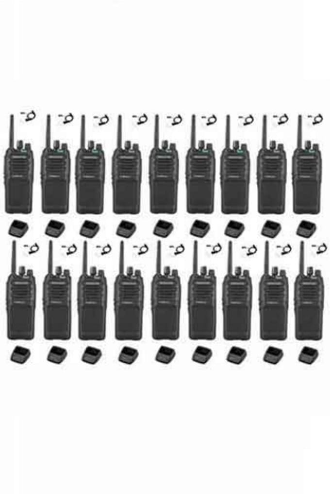 Set van 18 Kenwood TK-3701D met beveiliging oortje en tafellader