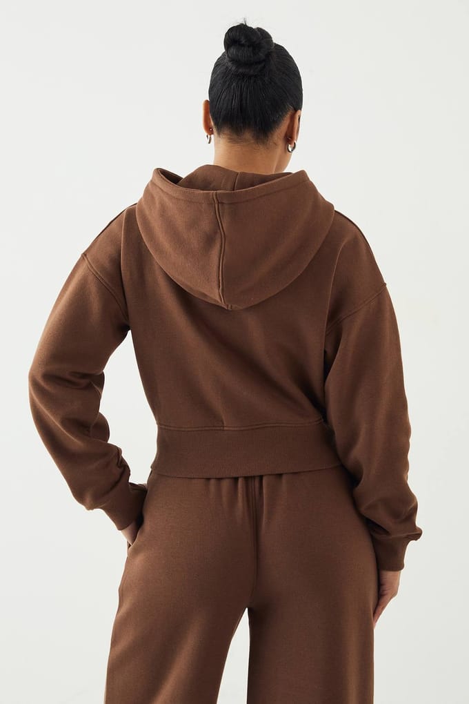 Dames Dsgn Studio Script Geborduurd Doorritshoodie | Mokka | Maat: 2XL
