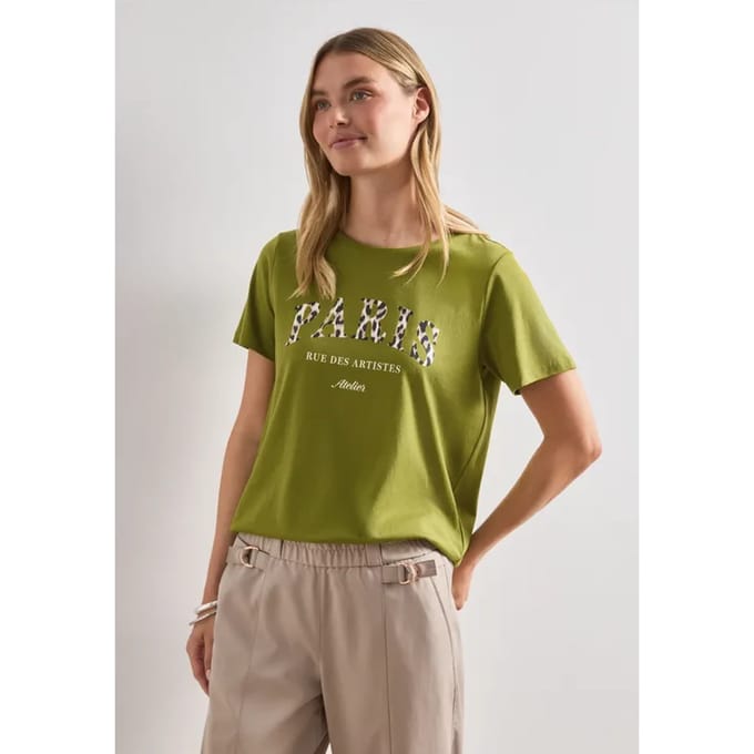 Shirt met Wording Artwork
