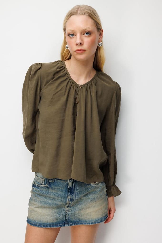 Gestructureerde Knop-Up Crewneck Blouse