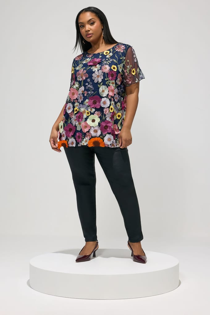 Yours London Marineblauw Tshirt Met 3Dbloemenprint Size 48
