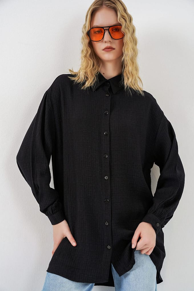 Overmaatse Geweven Lange Blouse met Shirtkraag