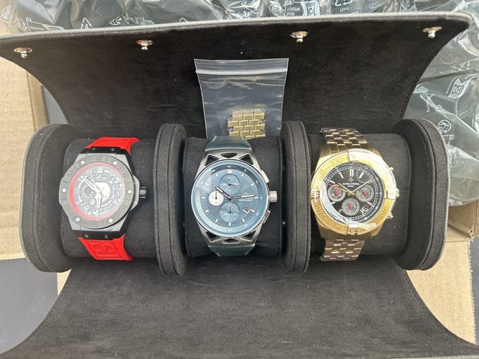 Alpha Sierra 3 horloges : Widowmaker 930SB - Vulcan 2308BR - Spirit GB05