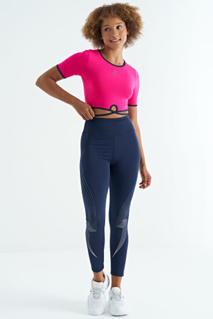 Elastische Korte Mouwen T-Shirt met Ronde Hals