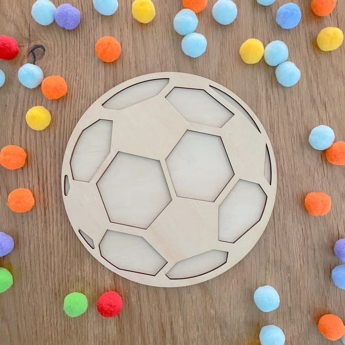 Villa Hip XL Bal vulvorm - 25cm - Hout - Sensorisch speelgoed l Open einde l Vultray - Groot - Voetbal, sport