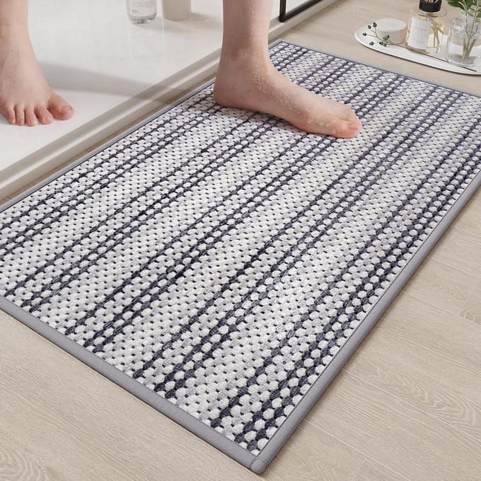 Chenille Badmat - Badkamertapijt - Badkamer Vloer - Sneldrogend Absorberend - 41x61 cm - Grijs