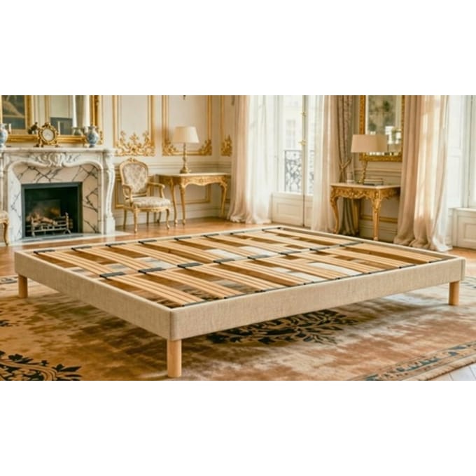 Gestoffeerde beige lattenbodem van duurzaam hout: 90 x 190 cm