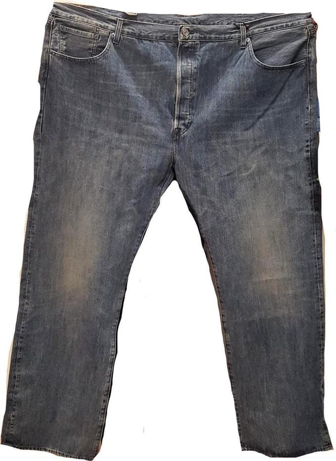 Levi's 501 - Dark Wash - W48 X L32