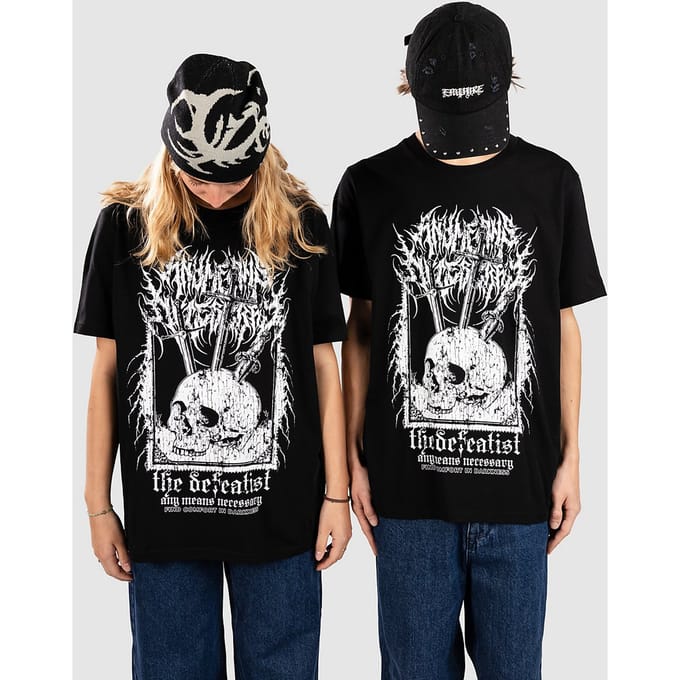 Any Means Necessary The Defeatis T-Shirt zwart
