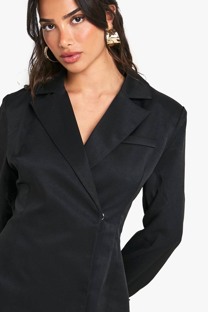 boohoo Dames Petite gestructureerde oversized wikkel blazer jurk | Black | Maat: 8
