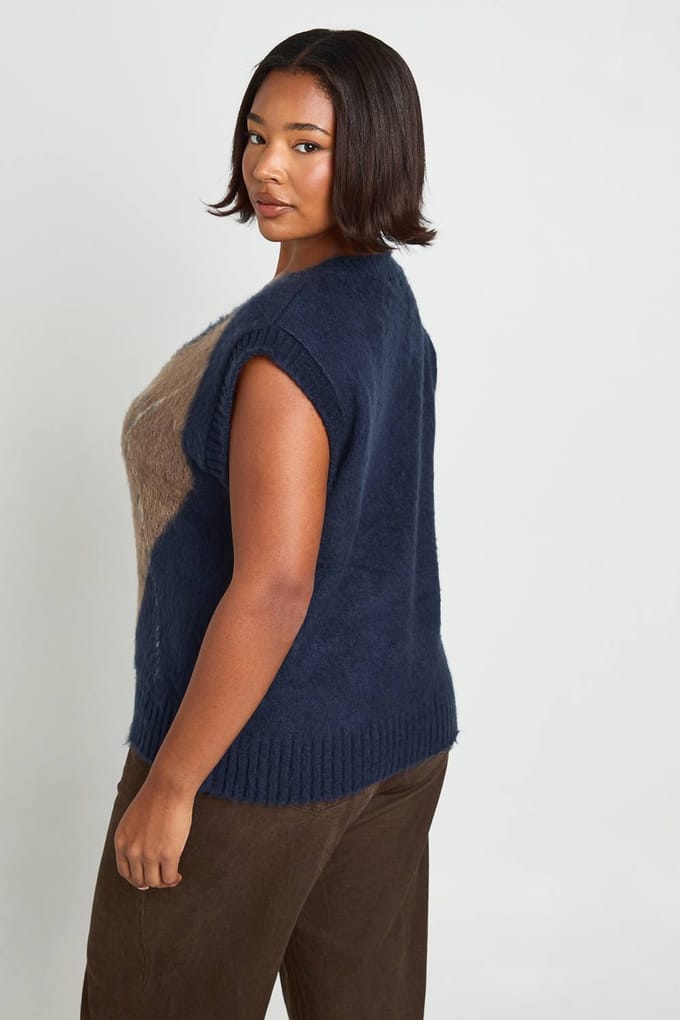 boohoo Dames Plus Argyle Gebreide Vest | Navy | Maat: 20-22